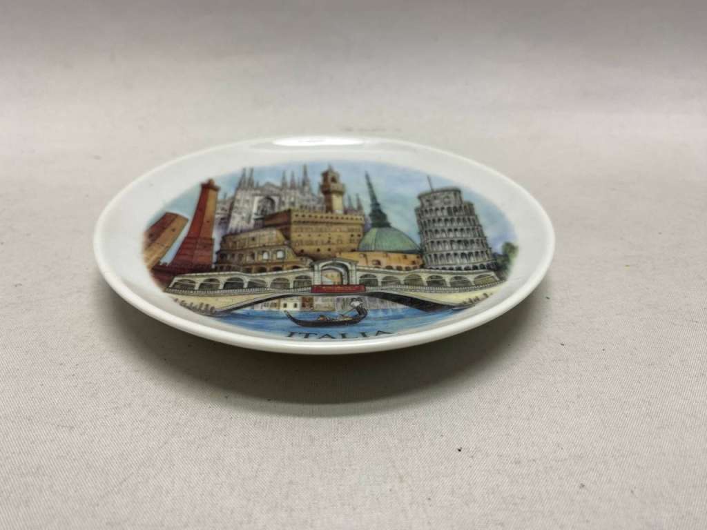 Тарелка декоративная на стену Италия