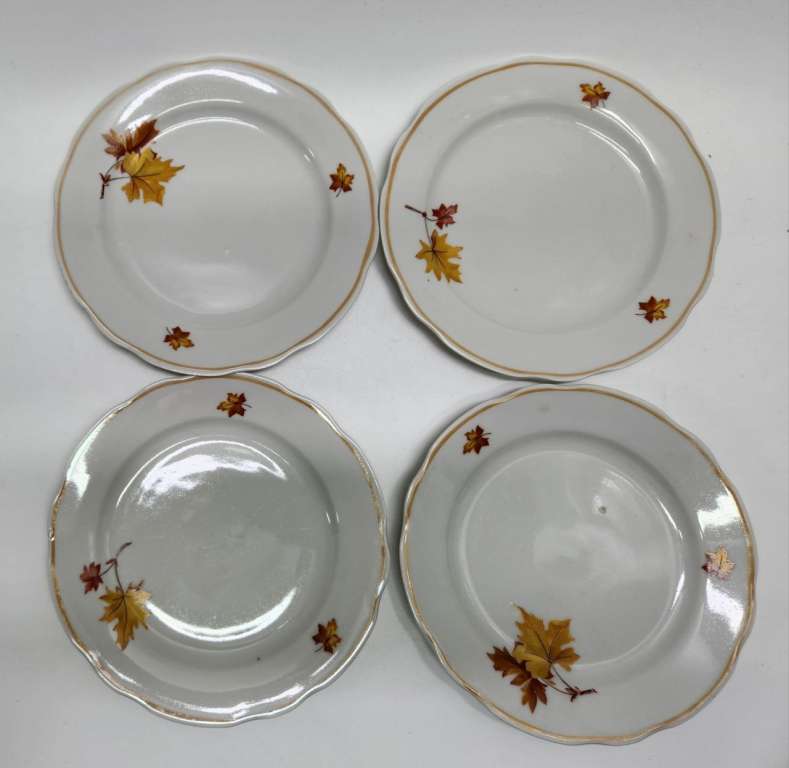 Тарелки десертные 24 штуки разные