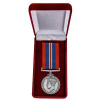 Медаль  Войны 1939-1945 Великобритания  в бархатном футляре