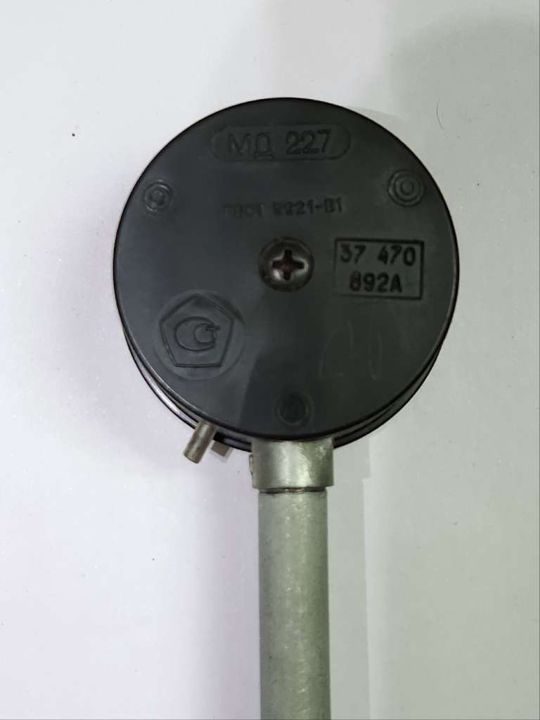 Манометр МД 227 с чехлом