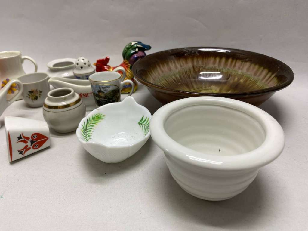 Салатник и декоративная маленькая посуда