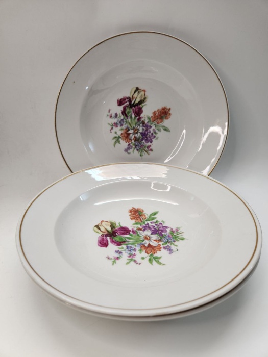 Тарелки суповые большие 3 штуки Пролетарий