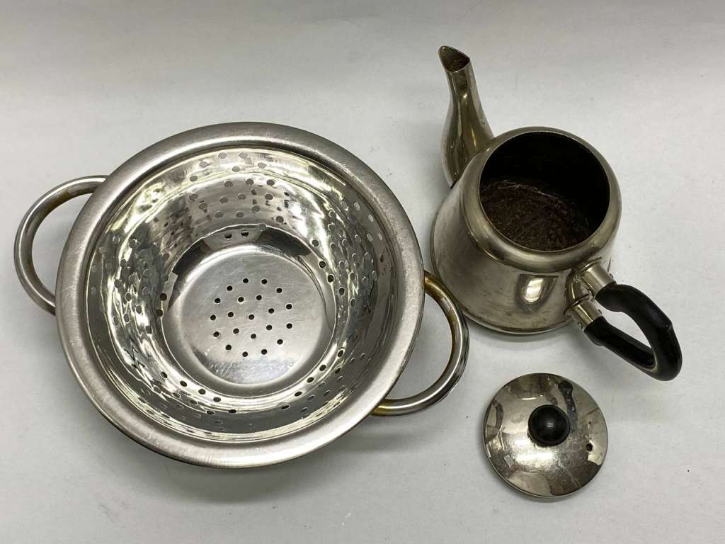 Набор дуршлаг и заварочный чайник Кольчугино металл (сост. на фото)