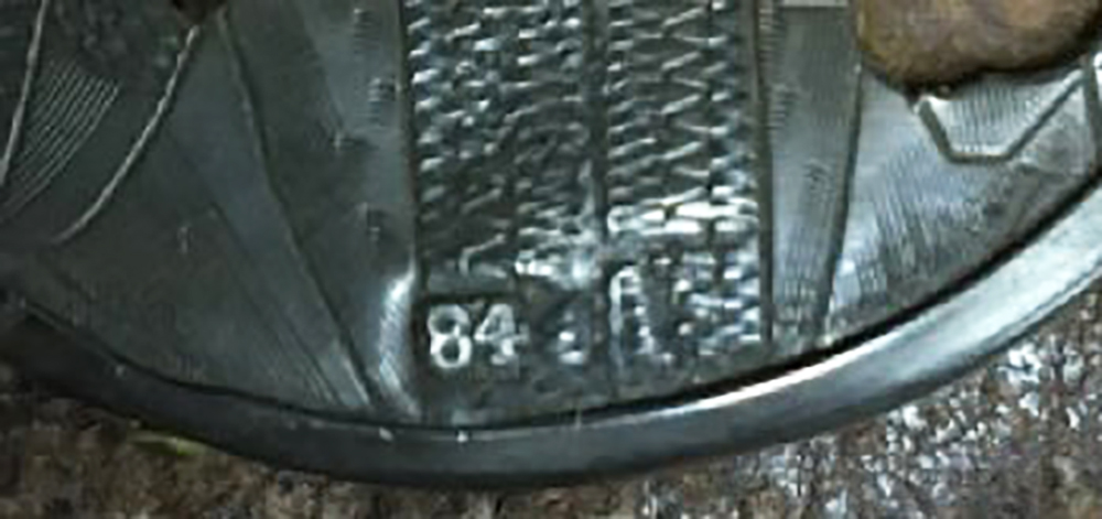 Икона нательная &quot;Николай Чудотворец&quot; в чехле, серебро 84 пр., 19 век (сост. на фото)