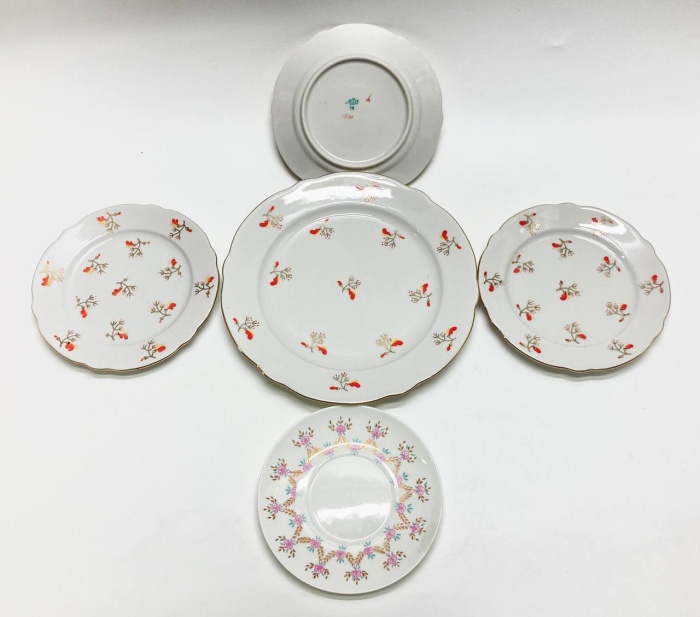 Тарелка столовая + 3 тарелки десертные + блюдце, ЛФЗ