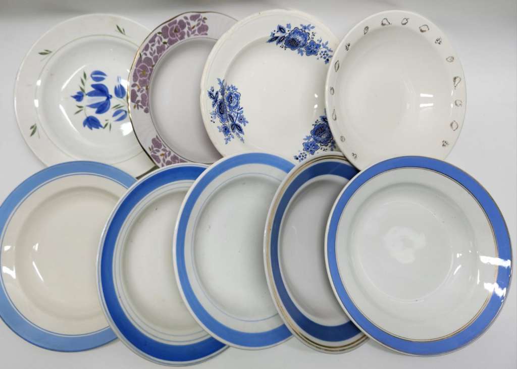 Тарелки суповые глубокие разные 17 штук