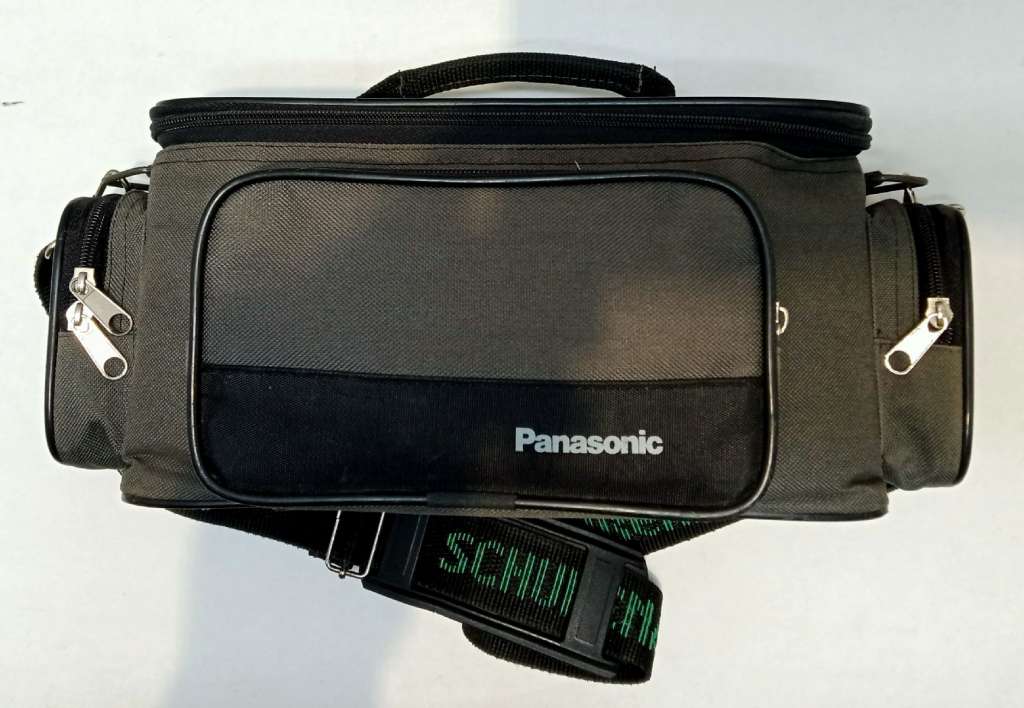 Видеокамера Panasonic NV-VS50  Япония  (сост. на фото)