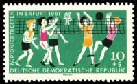 (1961-021) Марка Германия (ГДР) "Волейбол"    Пионеры ГДР II Θ