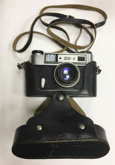 Фотоаппарат ФЭД-5 в футляре (сост. на фото)
