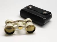 Бинокль театральный СССР в чехле из натур кожи 1970-1980-е в хорошем состоянии 2,5 х