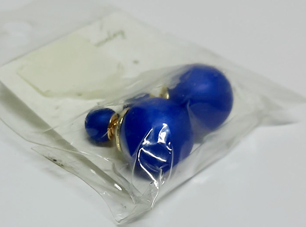 Серьги-пусеты Диор шарики, синие, матовые, бижутерия, 2,5 см, новые в упаковке