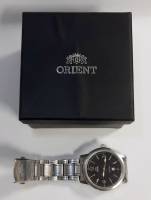 Кварцевые часы ORIENT, на ходу, полная комплектация, в коробке (сост. на фоте)