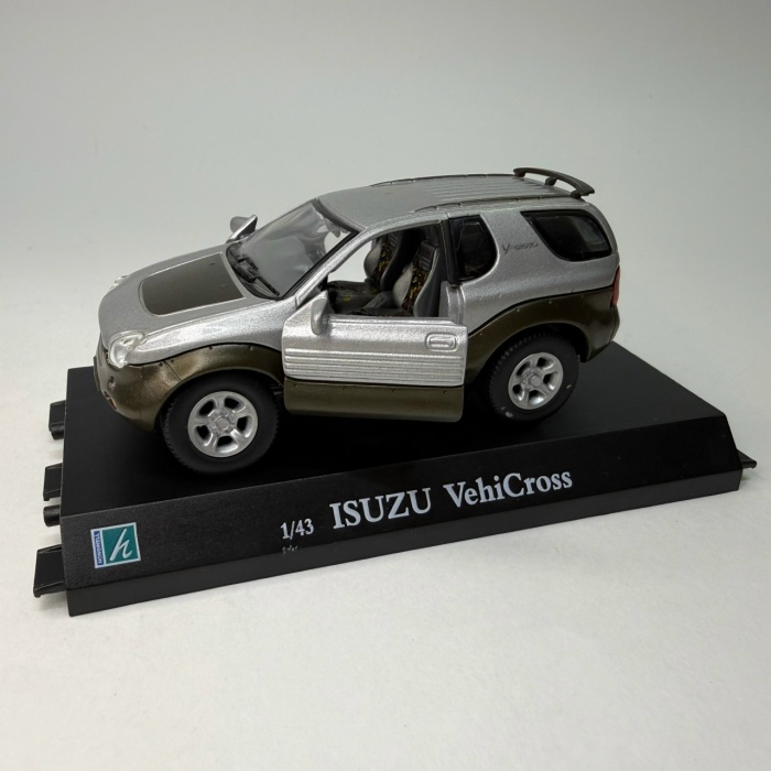 Модель авто 1:43 Isuzu VehiCROSS Hongwell 