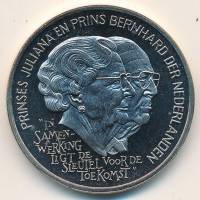 (№1994) Монета Нидерланды 1994 год 2frac12; Ecu (85-й день рождения королевы-матери, 50-летия Принц 