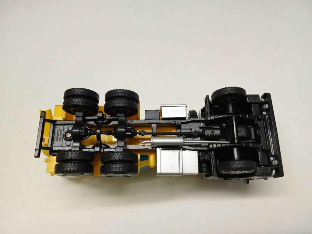 Модель авто 1:43 Камаз 54115 Бетономешалка без коробки