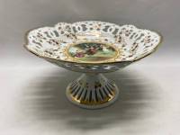 Фруктовница фарфор прорезной на ножке