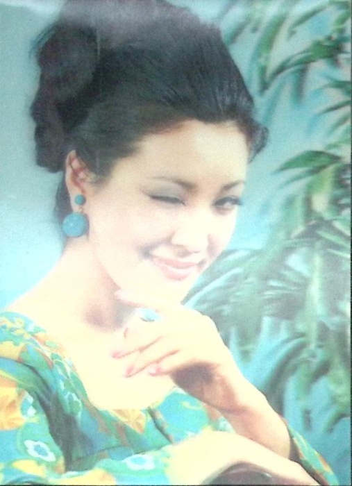 Стерео-открытка Подмигивающая девушка  , Япония   с. 