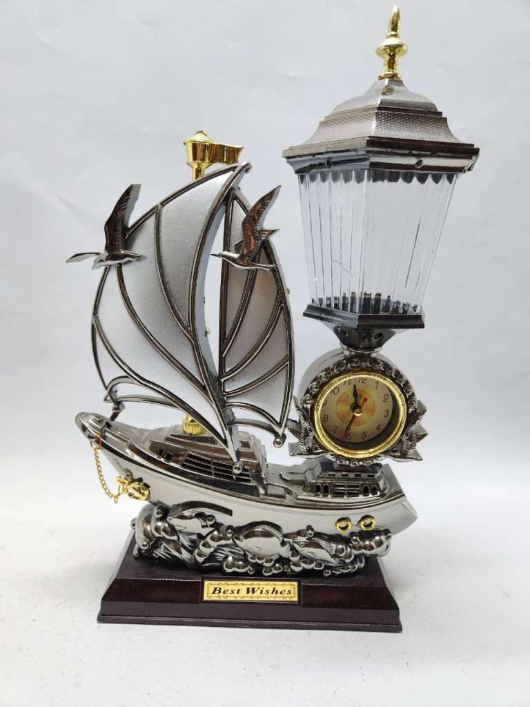 Часы настольные Корабль Фонарь со светильником