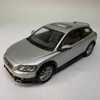 Модель авто Volvo C30 1:43 без блистера Cararama
