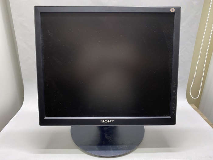 Монитор Sony SDM - S95F 