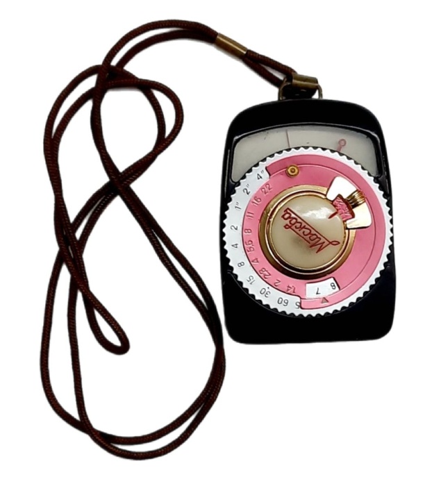 Фотоэлектрический экспонометр "Москва" , СССР (сост. на фото)