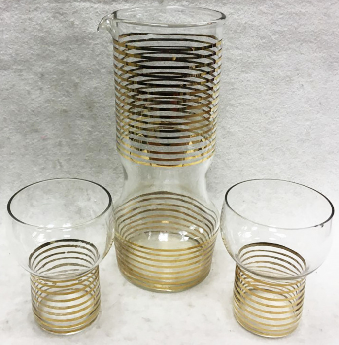 Графин со стаканами, 3 предмета (сост. на фото)