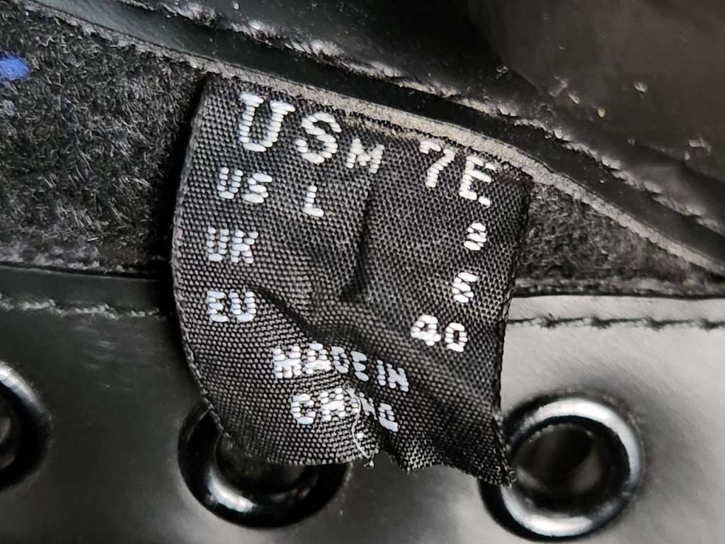 Хоккейные коньки Bauer Impact 26 см б\у Шнурки 3 метра - 2 шт.