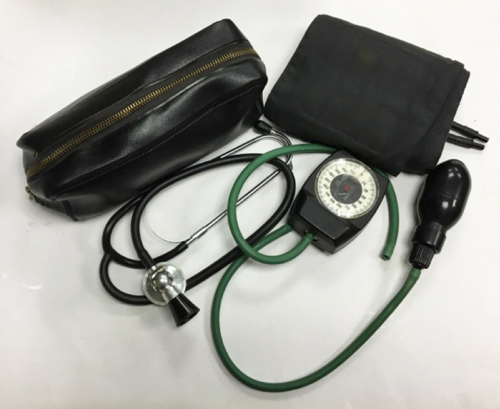 Тонометр механический, СССР (сост. на фото)