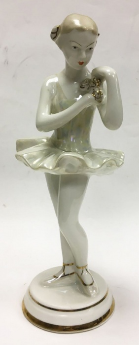 Статуэтка &quot;Балерина&quot;, Вербилки, фарфор, 1917-1991 гг.(сост. на фото)