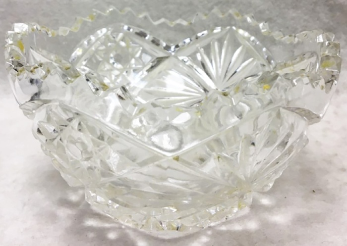 Салатник, стекло, &Oslash; 15 см. (сост. на фото)