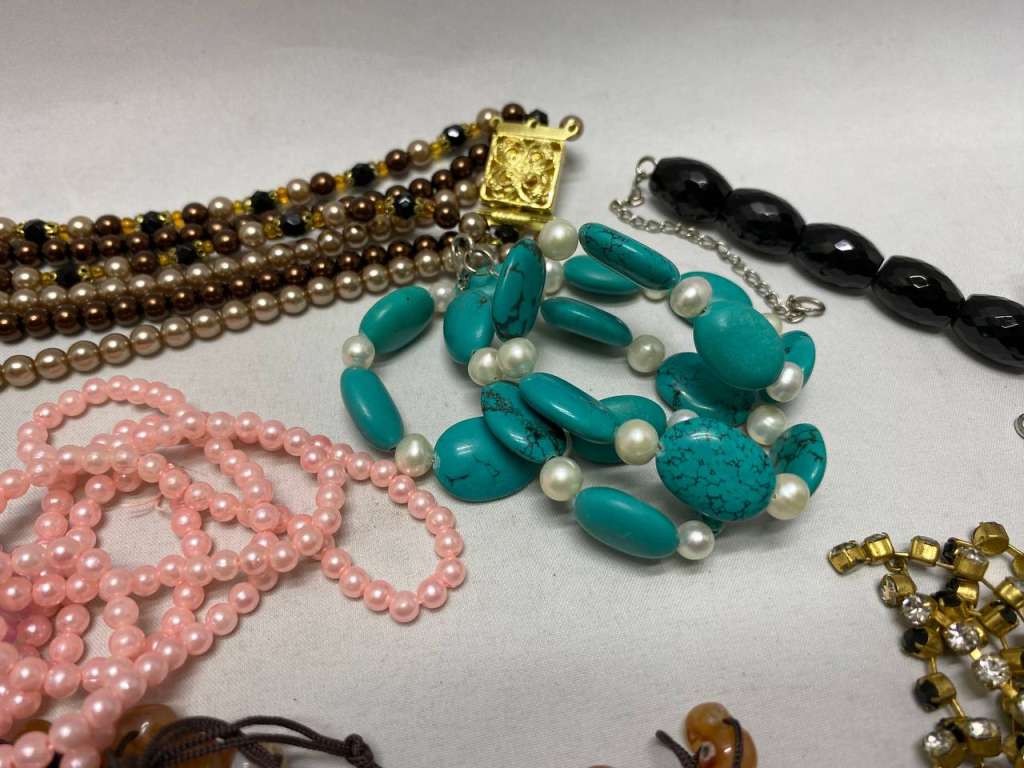 Набор украшений 15 предметов бусы