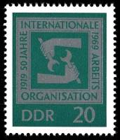 (1969-089) Марка Германия (ГДР) "Эмблема"  зеленая  МОТ 50 лет III Θ