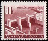 (1952-045) Марка Венгрия "Плотина, Инота"    Здания построенные за  Пятилетку  (Стандартный выпуск) 