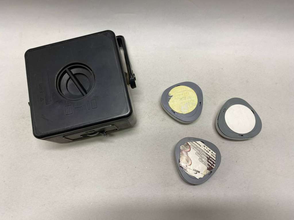 Фонарь переносной и 3 мини светодиодных фонарика