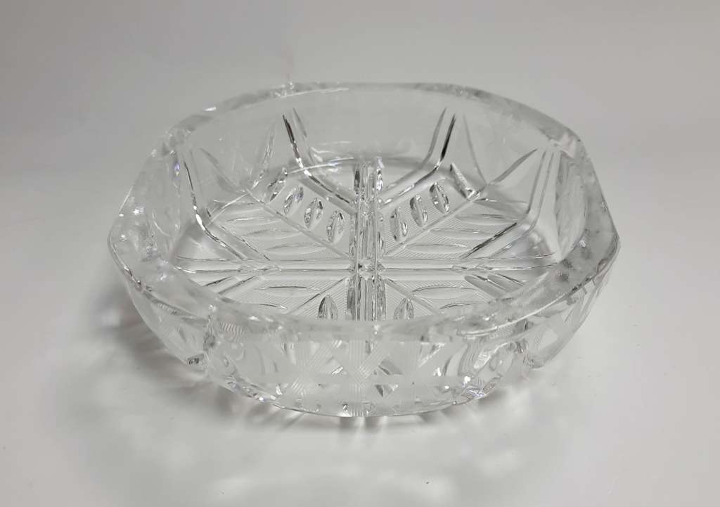 Салатник, хрусталь (сост. на фото)