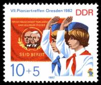 (1982-066) Марка Германия (ГДР) "Пионеры"    Слет пионеров, Дрезден II O