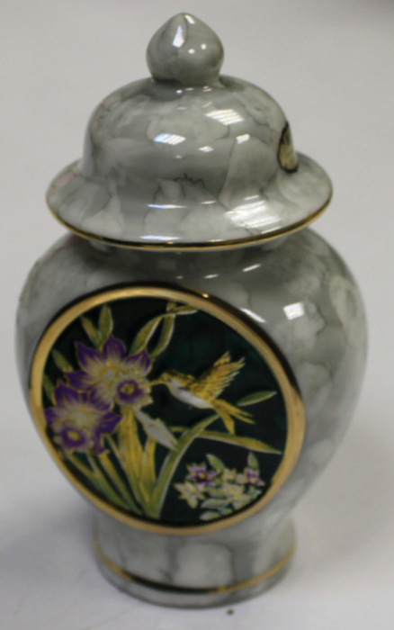 Миниатюрная декоративная вазочка &quot;Нарциссы и калибри&quot;, Япония