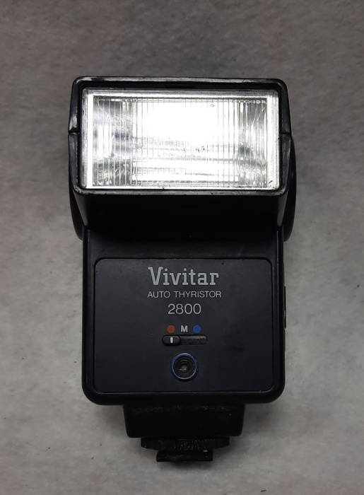 Вспышка Vivitar 2800, 1981 г. (состояние на фото)