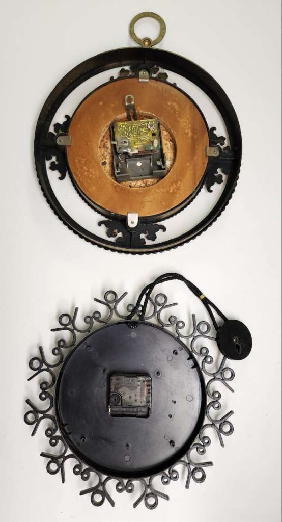 Часы настенные Янтарь 2 штуки (в ремонт)