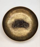 Пепельница винтаж металл бронза ретро автомобиль диаметр 8 см
