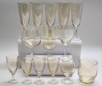 Бокалы фужеры СССР 13 штук цветное бежевое стекло гравировка винтаж 