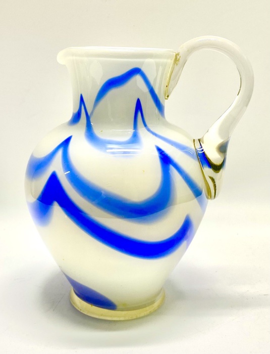 Кувшин цветное стекло гутная техника