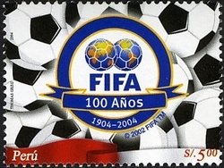 (№2004-1959) Марка Перу 2004 год &quot;100-летие ФИФА&quot;, Гашеная