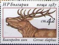 (1987-041) Марка Болгария "Красный олень"   Олени III Θ