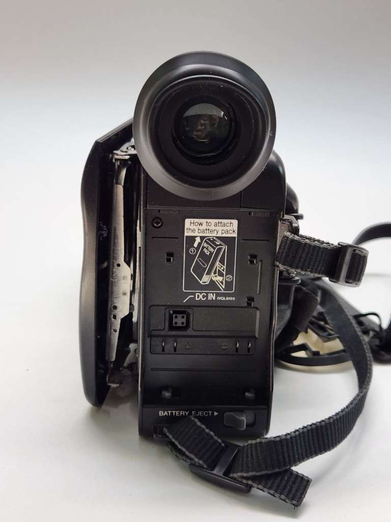 Видеокамера Panasonic NV-RX1  Япония  на запчасти