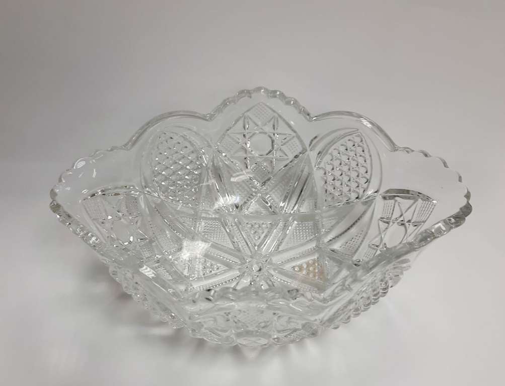 Конфетница, стекло (сост. на фото)