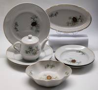 Столовый сервиз Пролетарий Сосна фарфор СССР 8 предметов тарелки блюда чайник заварочный салатник