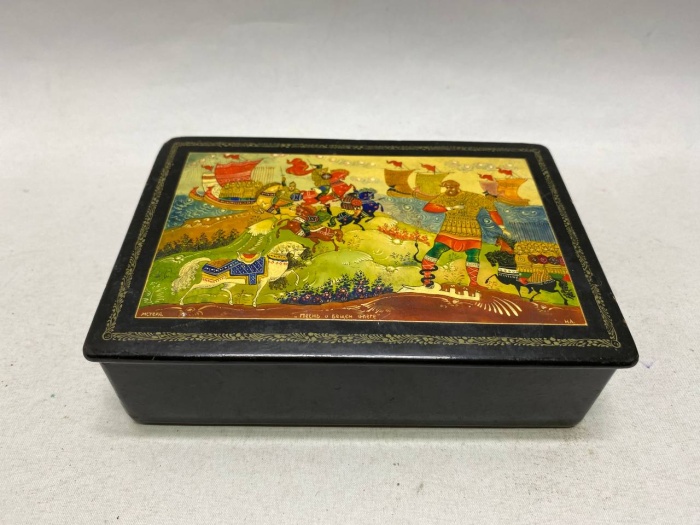 Сувенир шкатулка лаковая миниатюра