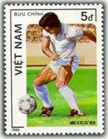 (1986-016) Марка Вьетнам "Футбол (6)"    ЧМ по футболу 1986, Мехико III Θ