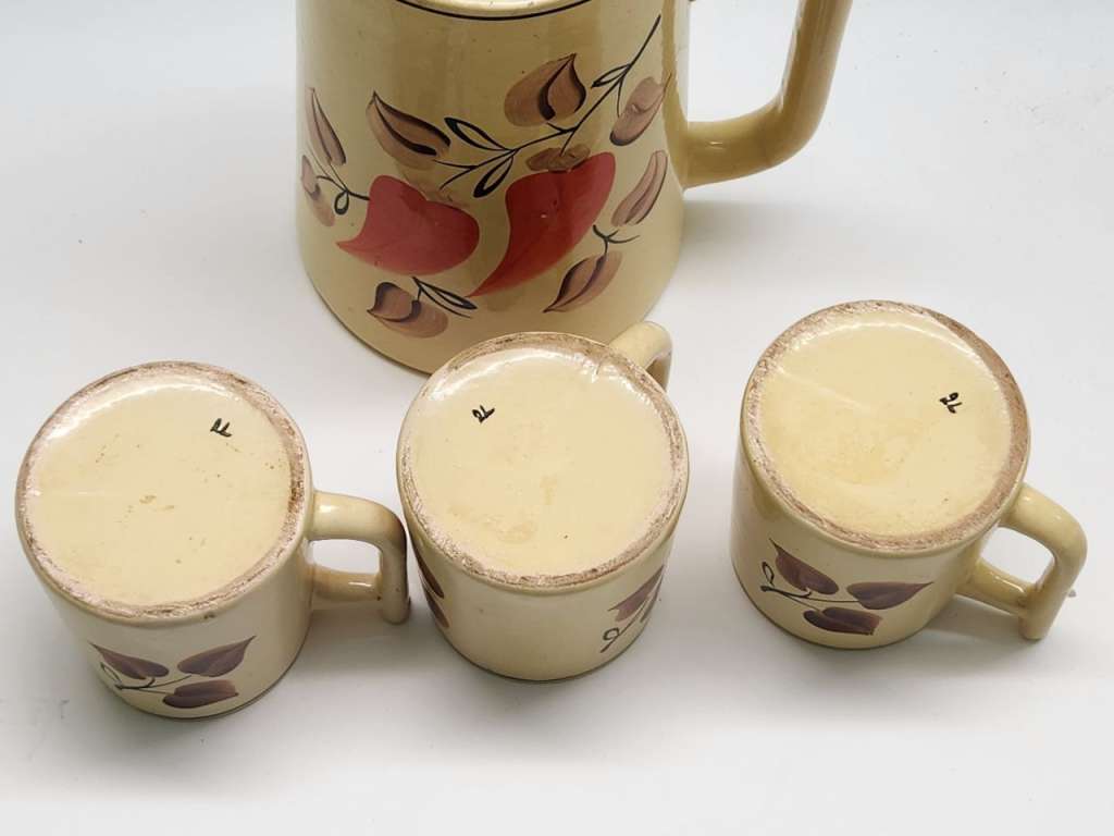 Кувшин графин и 3 чашки керамика СССР